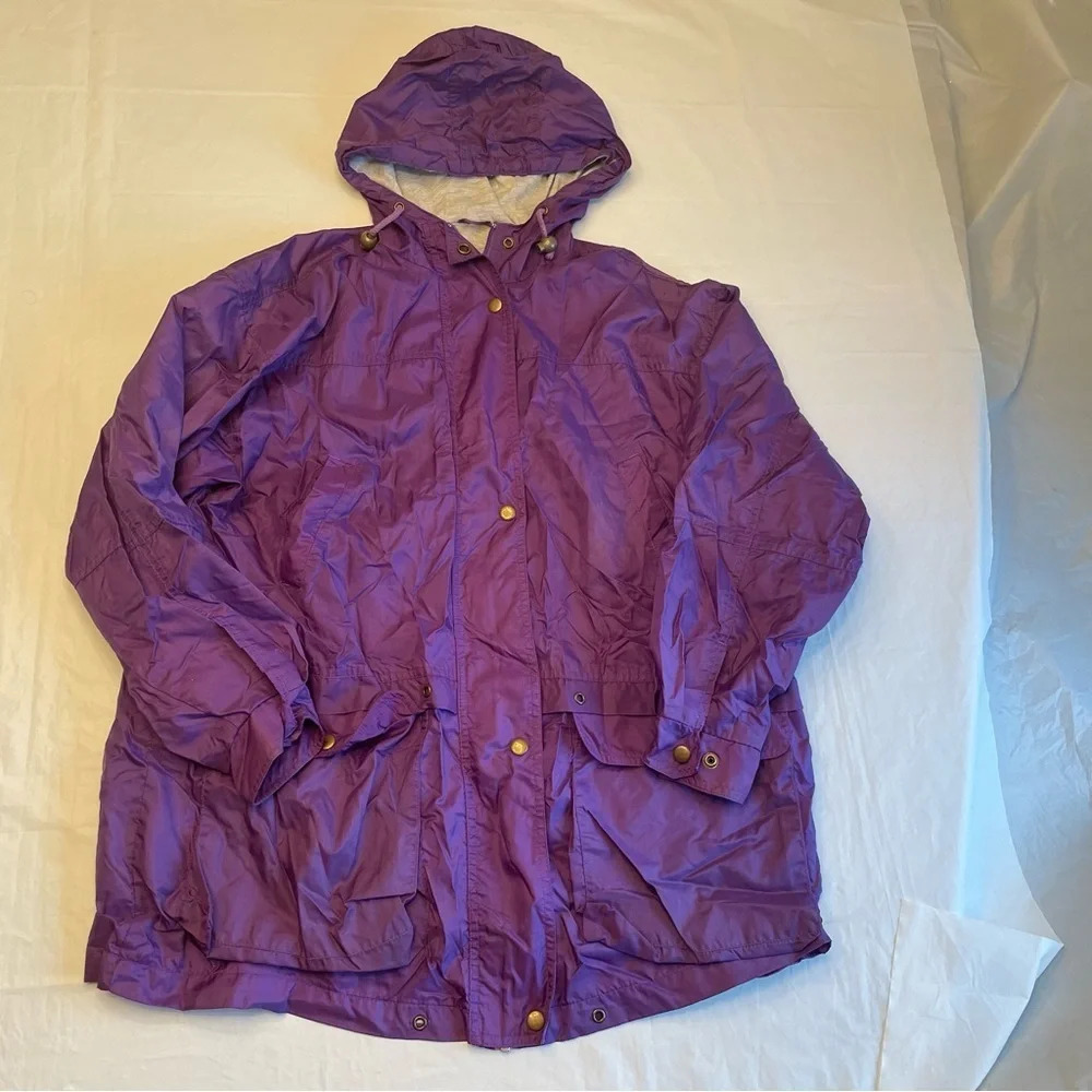 π Embrace the Vintage Vibes: Purple Windbreaker Coat - Size Unknown π¬οΈ - Picture 7 of 13